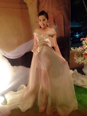 ชุดราตรี เช่าที่แบมบี้ เวดดิ้ง ห้วยขวาง